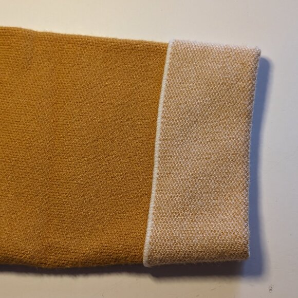 TAHARI SOFT TOP SWEATER Sz SMALL viscose blend CUFFED SLEEVES ZIPPED SIDE SLITS - Picture 6 of 9